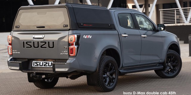 Isuzu D-Max 3.0TD double cab LSE 4x4 45th Isuzu-D-Max-45th-Grey-OfficePark-9--2024.07-za.jpg
