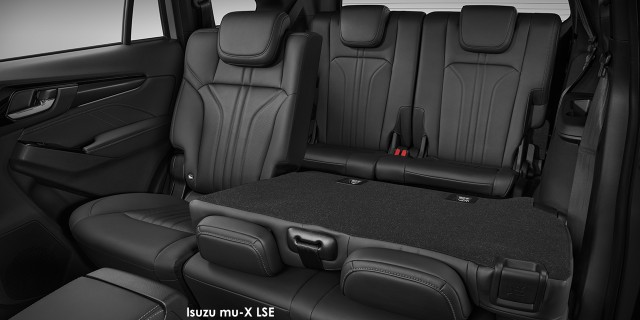 Isuzu mu-X 1.9TD LS Isuzu-MU-X-LSE-2nd-Row-Seat-facelift-2025.05.jpg