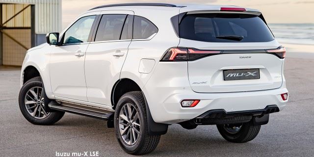 Isuzu mu-X 1.9TD LS Isuzu-MU-X-LSE-3-facelift-2025.05.jpg