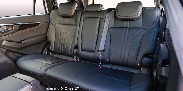Isuzu mu-X 3.0TD Onyx XT 4WD Isuzu-MU-X-Onyx-XT-Interior-25-facelift-2025.05.jpg