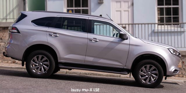 Isuzu mu-X 3.0TD LSE 4x4 Isuzu-mu-X-LSE---21--2021.11-za.jpg