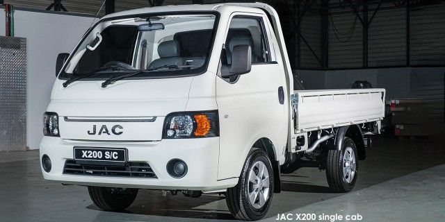 JAC X200 2.8TDi 1.5-ton single cab dropside (aircon) JAC-X200-single-cab-F3770--2024.07-za.jpg