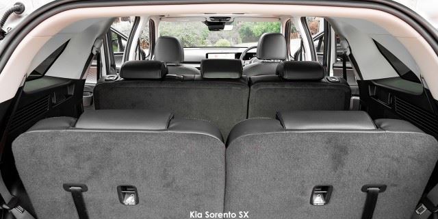 Kia Sorento 2.2CRDi EX+ Kia-Sorento-SX-DSC03053-facelift-2025.06.jpg