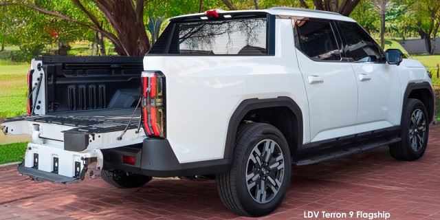 LDV Terron 9 2.5TD double cab Flagship 4x4 LDV-Terron-9-Flagship-PPAN8396-2025.09.jpg