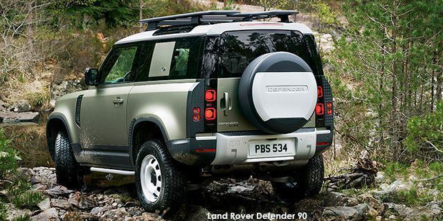 Land Rover Defender P300 SE LR_DEF_90_20MY_Off-Road_100919_07--Land-Rover-Defender--2019.jpg