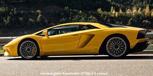 Lamborghini Aventador LP740-4 S coupe LambAven1fc1_r.jpg