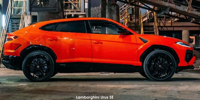 Lamborghini Urus SE Lamborghini-Urus-SE-656752-2024.jpg