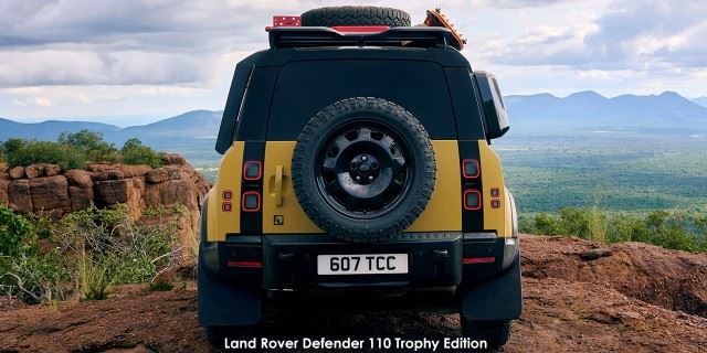Land Rover Defender 110 D350 Trophy Edition Land-Rover-Defender-110-Trophy-Edition-26MY-Deep-Sandglow-Yellow-17a-2025.06.jpg