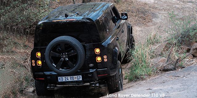 Land Rover Defender 110 V8 Land-Rover-Defender-110-V8-10--2021.11-za.jpg