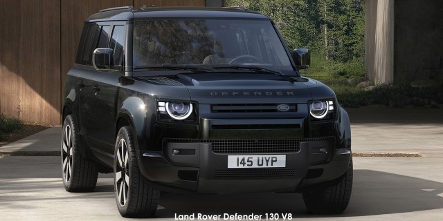 Land Rover Defender 130 D350 Outbound Land-Rover-Defender-130-V8-26MY_EXTERIOR_25052025_01.jpg