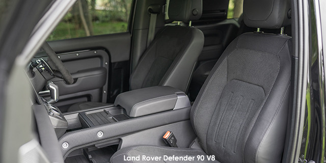 Land Rover Defender 90 V8 Land-Rover-Defender-90-V8-interior-3--2021.11-za.jpg