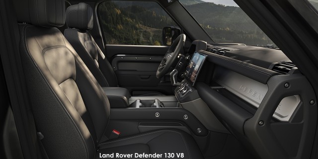 Land Rover Defender 130 D350 Outbound Land-Rover-Defender_26MY_CORE_INTERIOR_25052025_05.jpg
