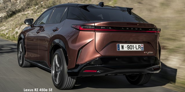 Lexus RZ 450e SE Lexus-RZ-450e-SE-Sonic-Copper-dynamic-014-2023.jpg