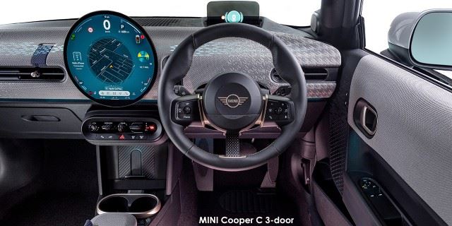 MINI Cooper C 3-door MINI-Cooper-C-P90581895-2024.jpg
