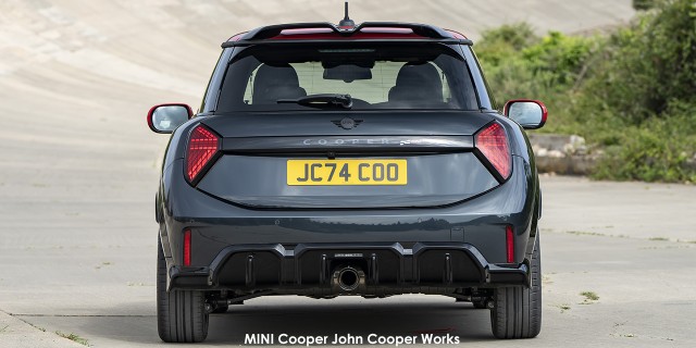 MINI Cooper John Cooper Works MINI-Cooper-John-Cooper-Works-P90573968-2025.jpg