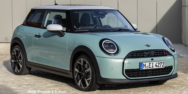 MINI Cooper S 3-door MINI-Cooper-S-3-door-Classic-P90542434--2024.jpg