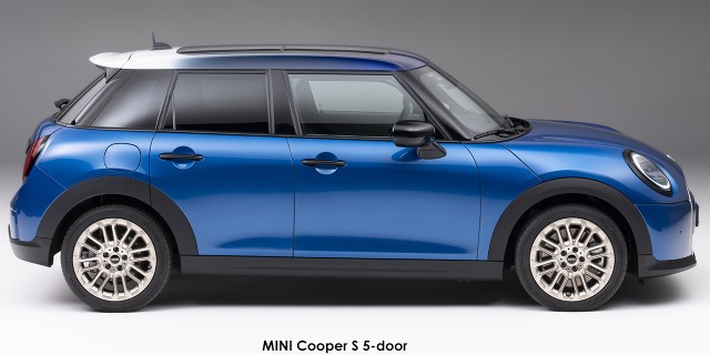MINI Cooper S 5-door MINI-Cooper-S-5-door-Favoured-trim-P90553905-2024.09.jpg