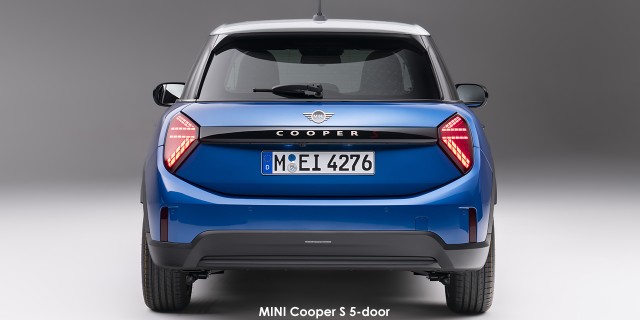 MINI Cooper S 5-door MINI-Cooper-S-5-door-Favoured-trim-P90553908-2024.09.jpg