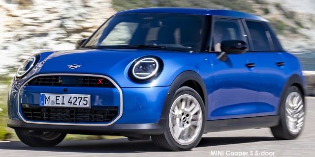 MINI Cooper S 5-door MINI-Cooper-S-5-door-Favoured-trim-P90559966-2024.09.jpg