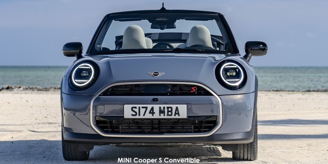 MINI Cooper S Convertible MINI-Cooper-S-Convertible-P90567087-2024.jpg