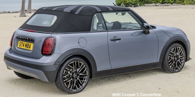 MINI Cooper S Convertible MINI-Cooper-S-Convertible-P90567105-2024.jpg
