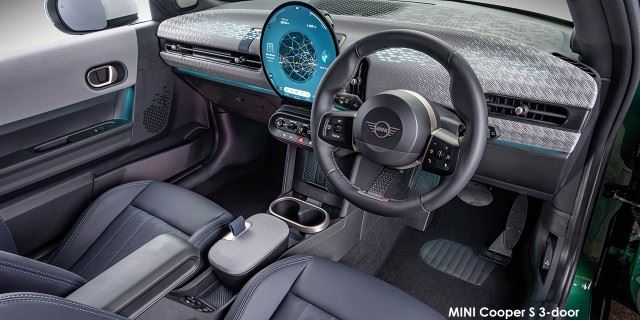 MINI Cooper S 3-door MINI-Cooper-S-P90581944-2024.jpg