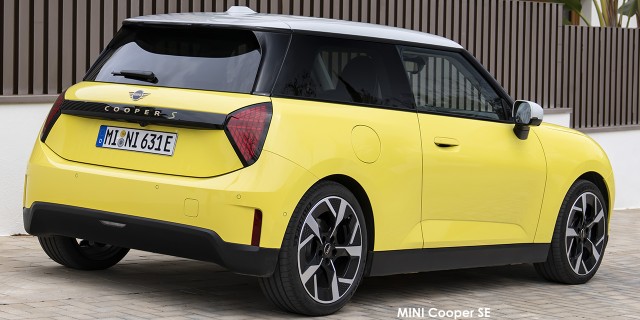 MINI Cooper SE MINI-Cooper-SE-Classic-trim-P90550435-2024.jpg