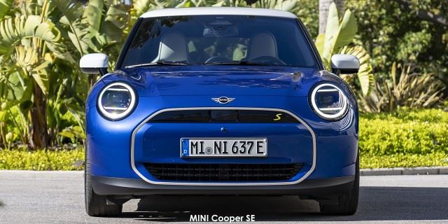 MINI Cooper SE MINI-Cooper-SE-Favoured-trim-P90550346-2024.jpg