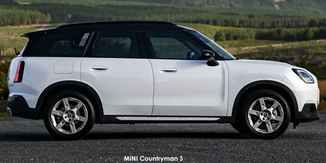 MINI Countryman S ALL4 MINI-Countryman-S-ALL4--P90553670--2024.06-za.jpg