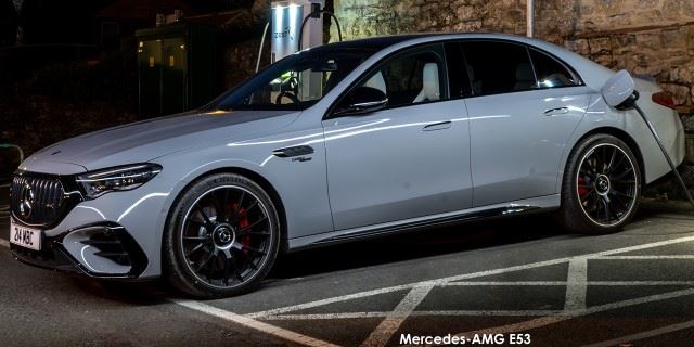 Mercedes-AMG E-Class E53 Mercedes-AMG-E53-sedan-48993-0081-2025.jpg