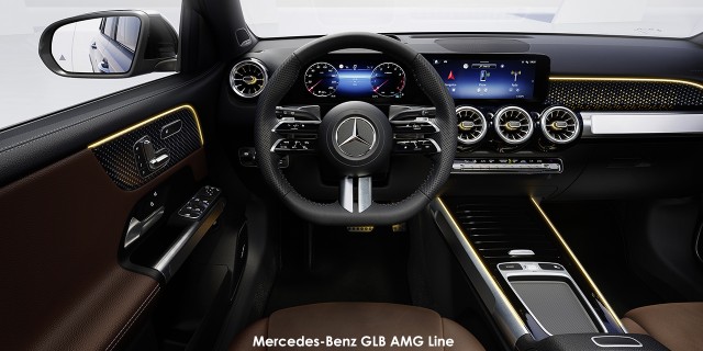 Mercedes-Benz GLB GLB220d 4Matic AMG Line Mercedes-Benz-GLB-AMG-Line-facelift-dash-23C0098_006_0--2023.jpg