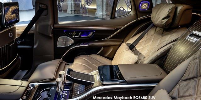 Mercedes-Maybach EQS SUV EQS680 SUV Mercedes-Maybach-EQS680-SUV-23c0107_072-2024.jpg