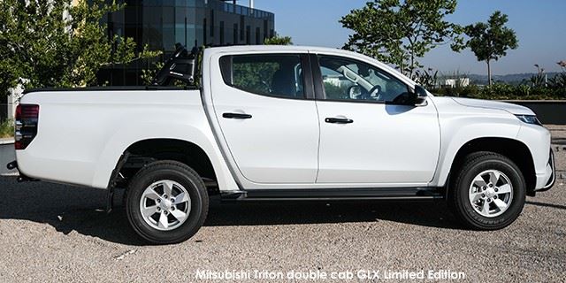 Mitsubishi Triton 2.4DI-D double cab GLX Limited Edition Mitsubishi-Triton-double-cab-GLX--c_2051--2023.10-za.jpg