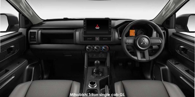 Mitsubishi Triton 2.4DI-D single cab GL 4x4 Mitsubishi-Triton-single-cab-GL-dash-2024.11.jpg
