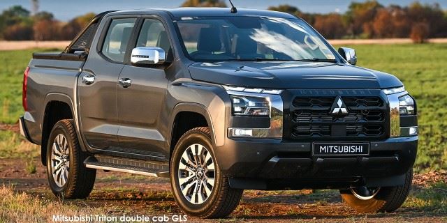 Mitsubishi Triton 2.4DI-D double cab GLS 4x4 auto Mitsubishi-Triton_009-double-cab-GLS-4x4-2024.11.jpg