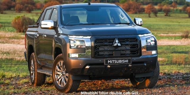Mitsubishi Triton 2.4DI-D double cab GLS 4x4 auto Mitsubishi-Triton_034-double-cab-GLS-4x4-2024.11.jpg