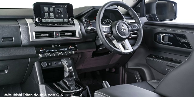 Mitsubishi Triton 2.4DI-D double cab GLS 4x4 auto Mitsubishi-Triton_154-double-cab-GLS-4x4-2024.11.jpg