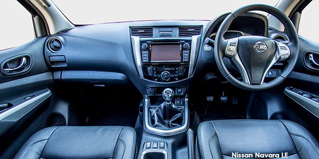 Nissan Navara 2.3D double cab SE NissNava2d6_i.jpg