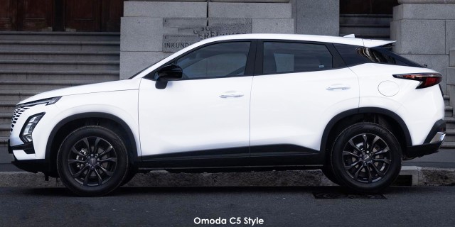 Omoda C5 1.5T 230T Style OMODA-C5-Style_Side--2024.06-za.jpg