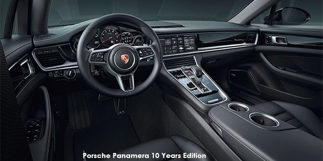 Porsche Panamera 4 10 Years Edition P19_0810_a3_rgb--Porsche-Panamera-4-10-Years-Edition--1904.jpg