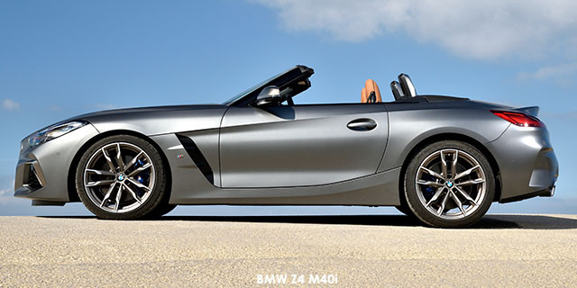 BMW Z4 M40i P90328368_highRes_the-new-bmw-z4-m40i---BMW-Z4-M40i--1811-Pt.jpg