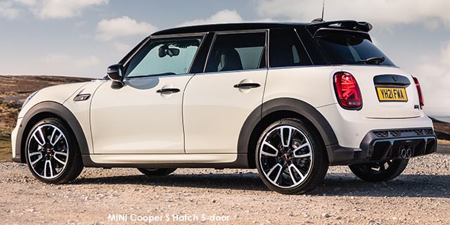 MINI Hatch Cooper S Hatch 5-door P90419542--MINI-Cooper-S-Hatch-5-door--facelift-2--2021.01.jpg
