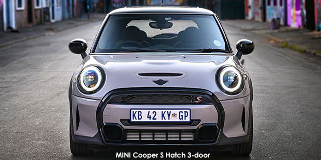 MINI Hatch Cooper S Hatch 3-door P90436189-MINI-3-door-Hatch-Cooper-S--facelift-2--2021.09-za.jpg