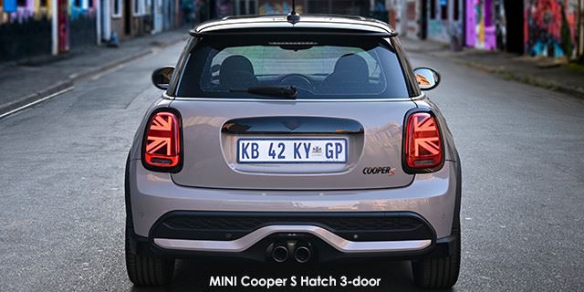 MINI Hatch Cooper S Hatch 3-door P90436190-MINI-3-door-Hatch-Cooper-S--facelift-2--2021.09-za.jpg