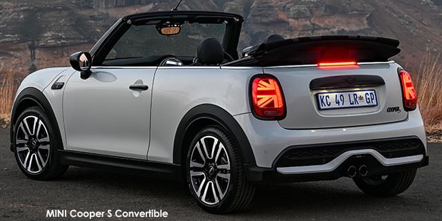 MINI Convertible Cooper S Convertible P90436261-MINI-Convertible-Cooper-S--facelift-2--2021.09-za.jpg