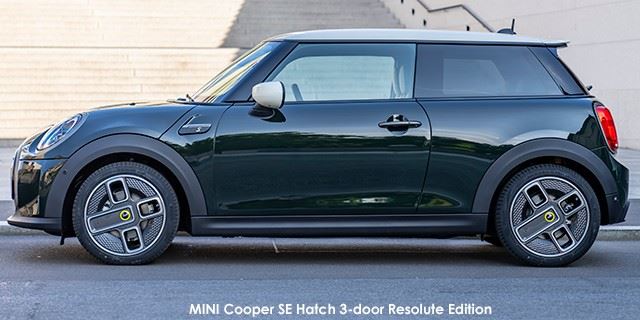 MINI Hatch Cooper SE Hatch 3-door Resolute Edition P90450820-MINI-Cooper-SE-Resolute-Edition--2022.jpg