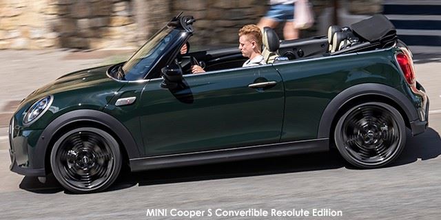 MINI Convertible Cooper S Convertible Resolute Edition P90452286-MINI-Cooper-S-Convertible-Resolute-Edition--2022.jpg