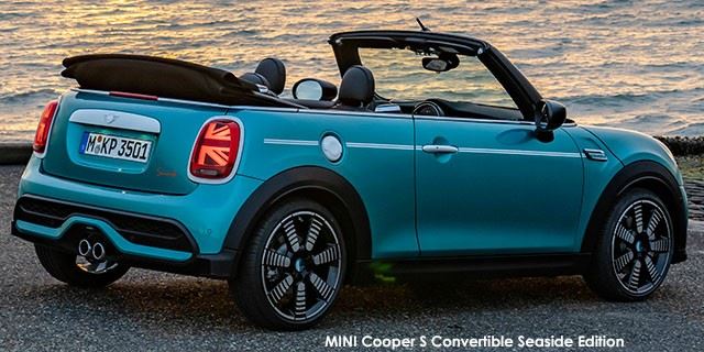 MINI Convertible Cooper S Convertible Seaside Edition P90488950-MINI-Cooper-S-Convertible-Seaside-Edition--2022.12.jpg