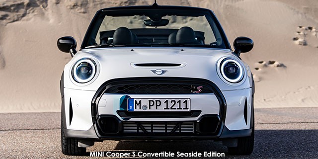 MINI Convertible Cooper S Convertible Seaside Edition P90489014-MINI-Cooper-S-Convertible-Seaside-Edition--2022.12.jpg