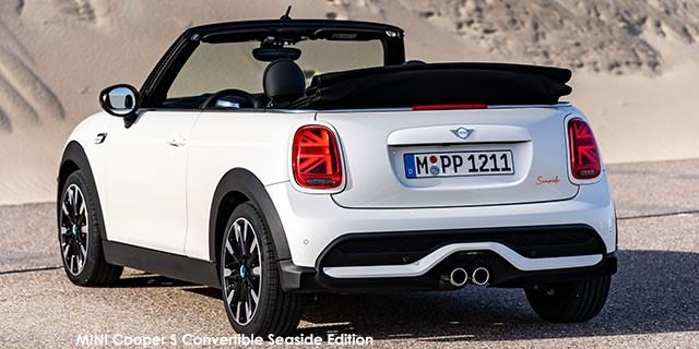 MINI Convertible Cooper S Convertible Seaside Edition P90489020-MINI-Cooper-S-Convertible-Seaside-Edition--2022.12.jpg